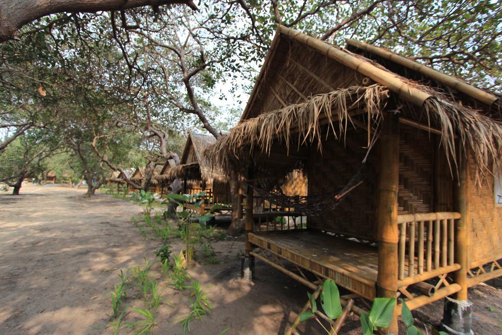Chalee Tropicana Bungalow 阁帕延岛 客房 照片